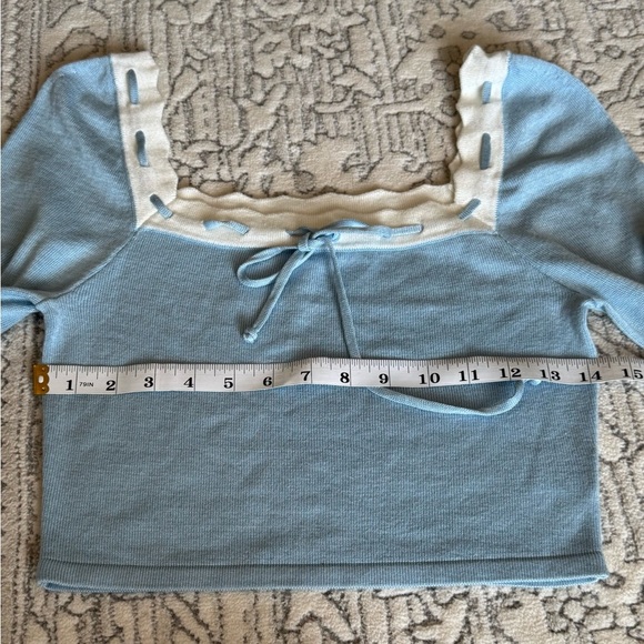 Dee Elly light blue cropped sweater blouse size medium - Picture 4 of 9